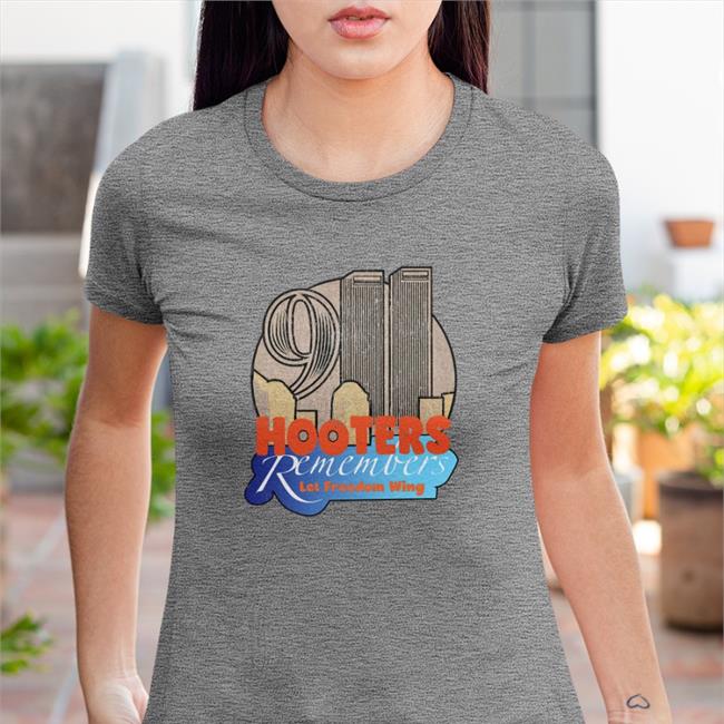 Hooters An Owl Remembers 911 T-Shirt