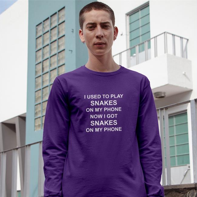 I Used To Play Snakes On My Phone Now I Got Snakes On My Phone Tee Shirt R-snakes