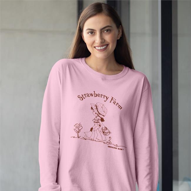 Romantic Blue Shop Hart Strawberry Farm Tee