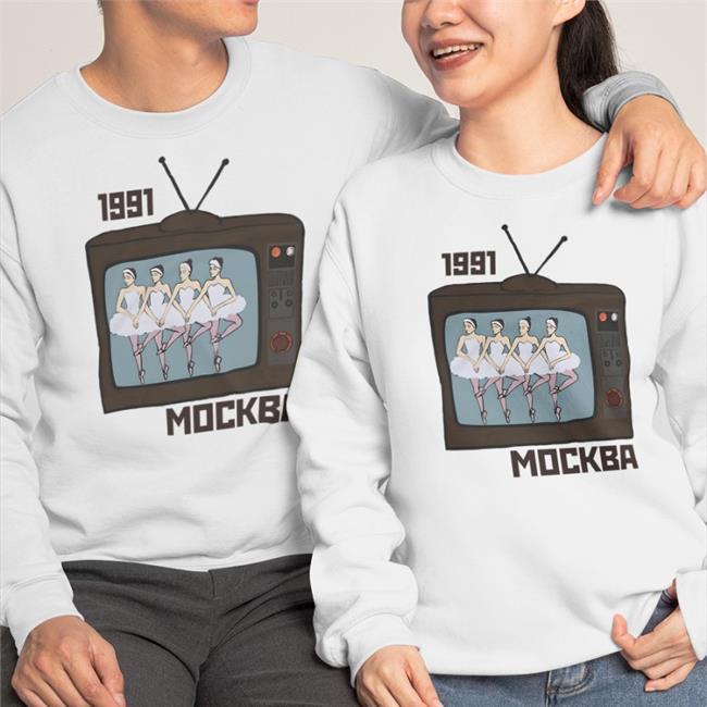 1991 Mockba Moscow'91 Sweatshirt By Soviet Visuals Gold