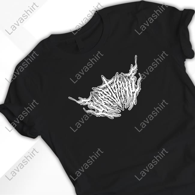 Official Chapter 17 - Embroidered Shirt